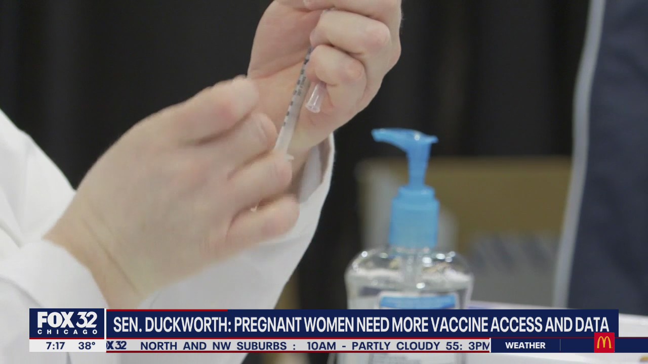 Sen. Duckworth calls on safety guidance on COVID-19 vaccine for pregnant women