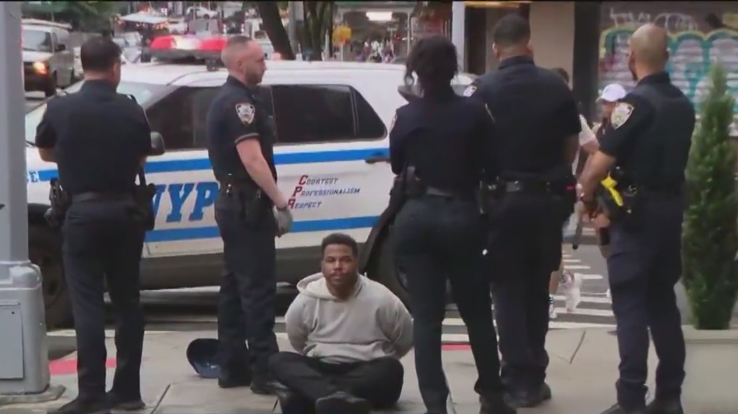 NYC Versace store robbed