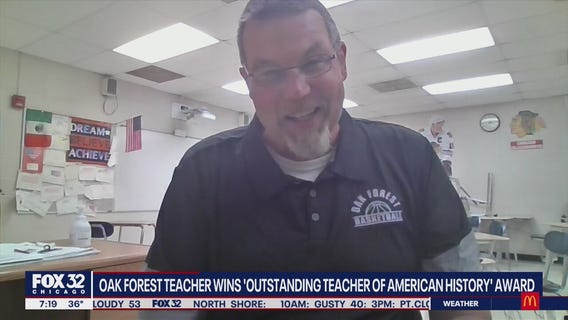 Oak Forest teacher who took his virtual classes on the road wins 'Outstanding Teacher of American History Award'