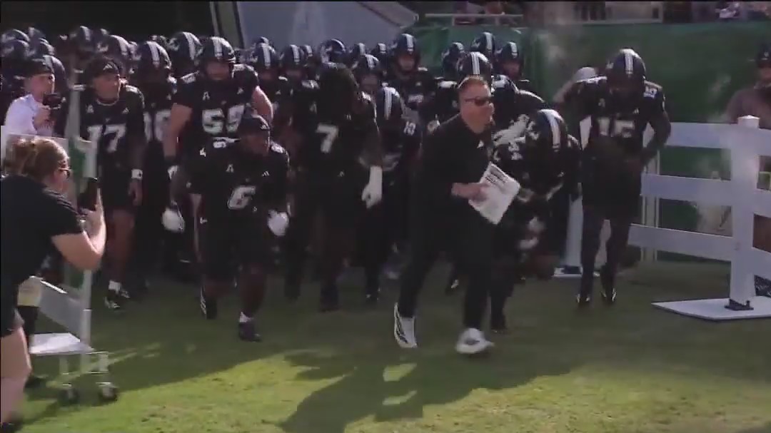 USF football team trying to get back on track