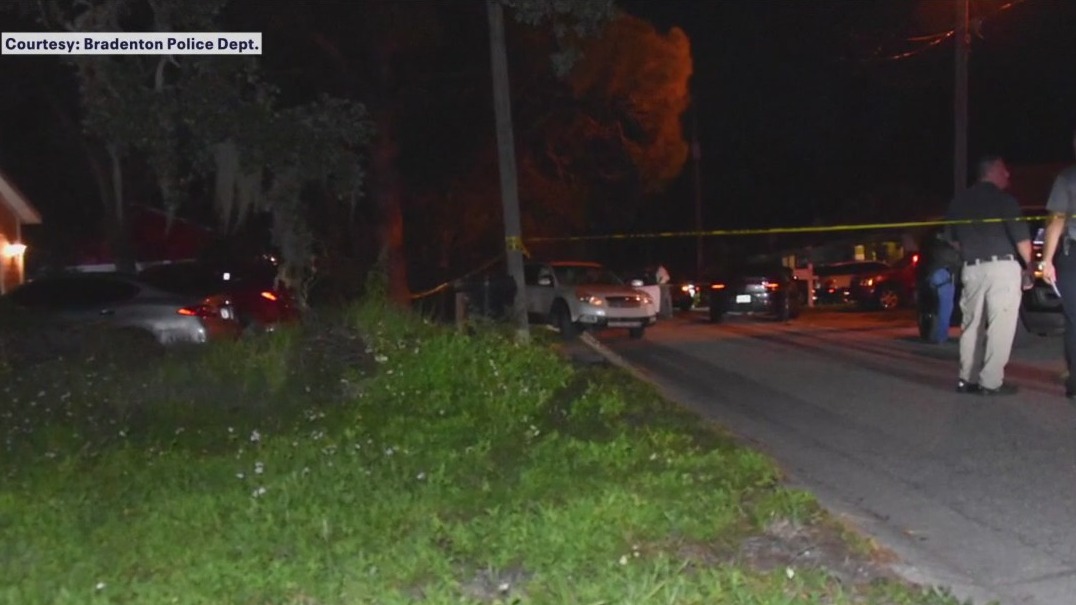 Police: Woman killed, body found after crash | FOX 13 Tampa Bay