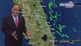 Rain chances increase as Hurricane Imelda moves east