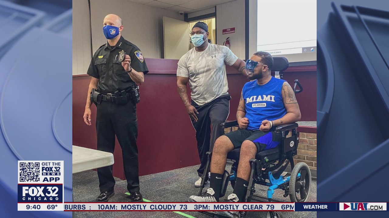 Park Forest police receive surprise visit from a hero