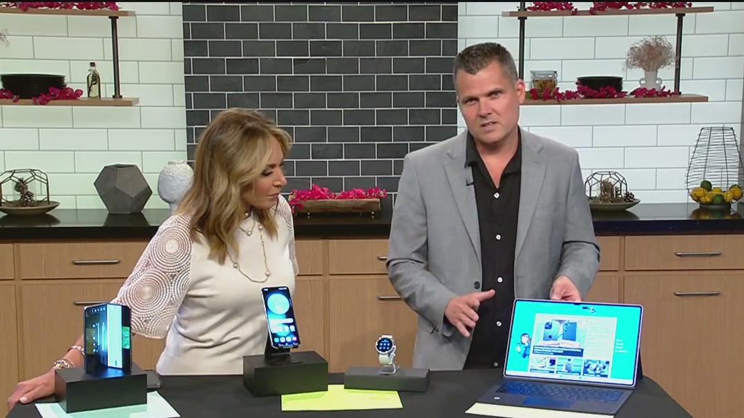 Samsung launches two new smartphones