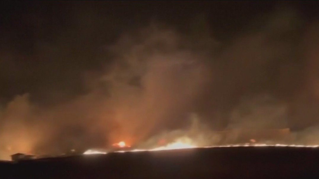 'Do not come': more than 11,000 people evacuated