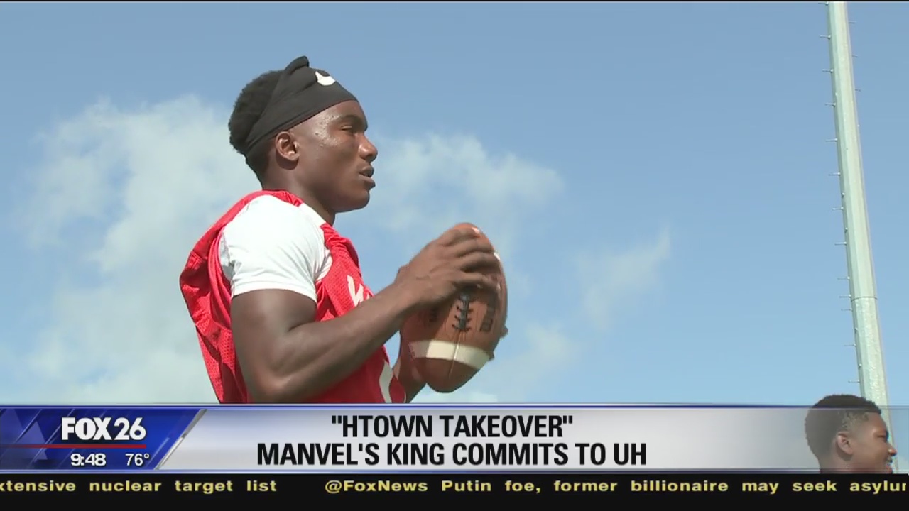 Manvel's D'Eriq King commits to UH