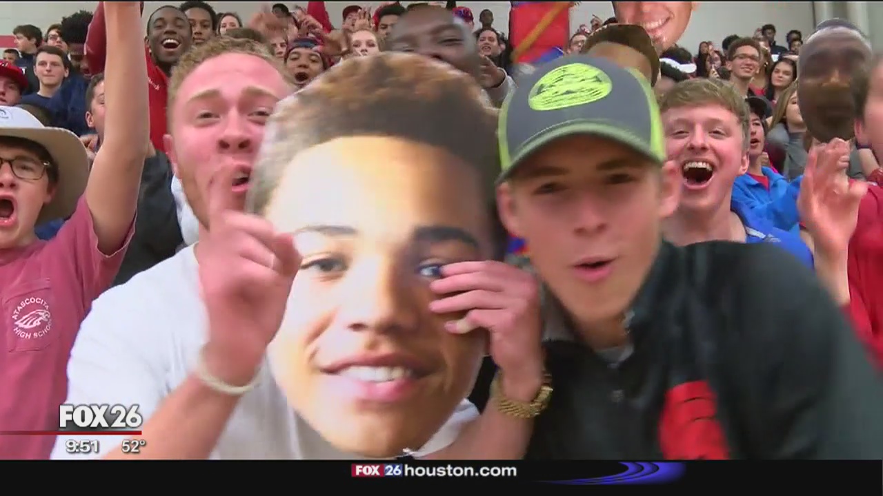 Atascocita defeats Klein in playoff hoops