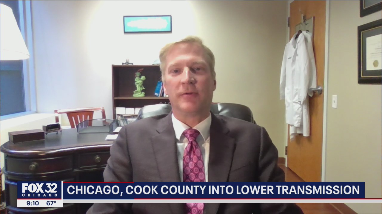 COVID-19 positivity rates dipping across Chicago, Cook County