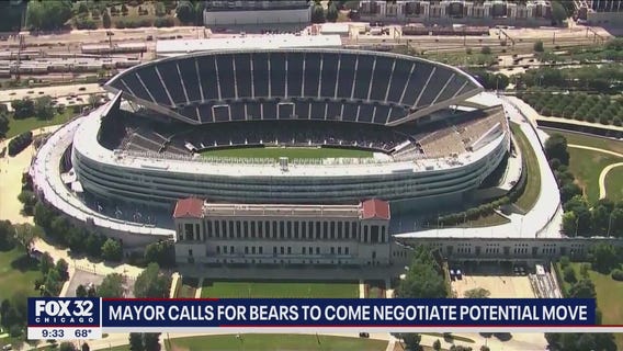 Mayor calls for Bears to negotiate potential move