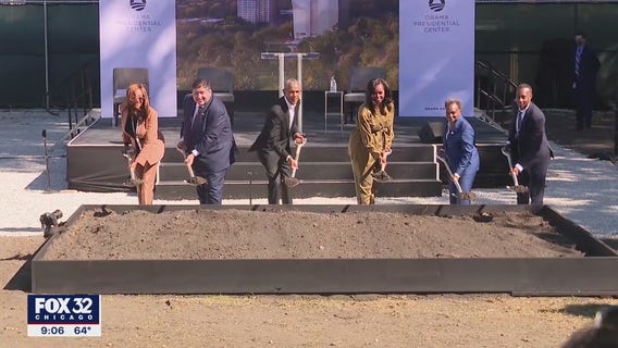 Obamas break ground on Chicago Presidential Center