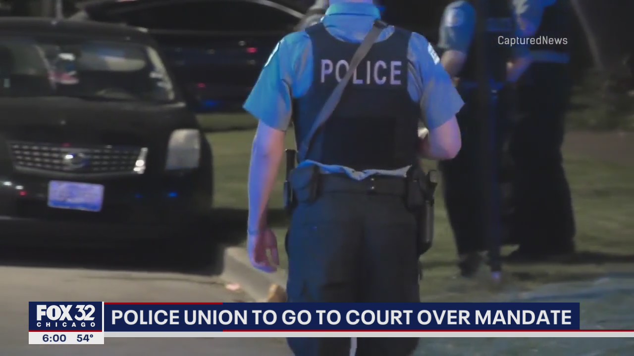 Chicago police union urging members not to comply with Lightfoot's COVID vaccine mandate