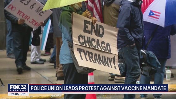 Chicago police union leads protest against vaccine mandate