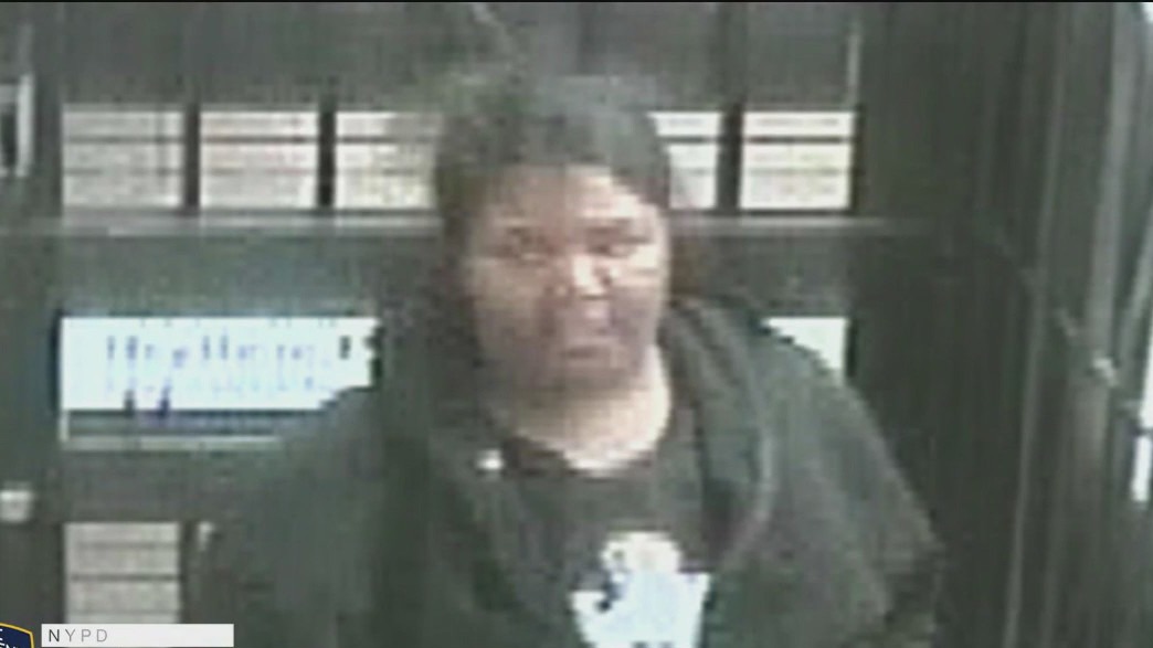 NYC crime: Woman punched, robbed on subway