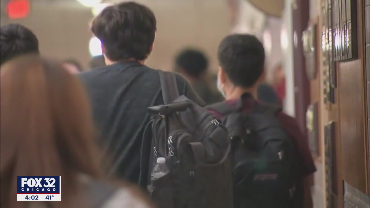 Chicagoland schools on high alert amid TikTok weapon challenge