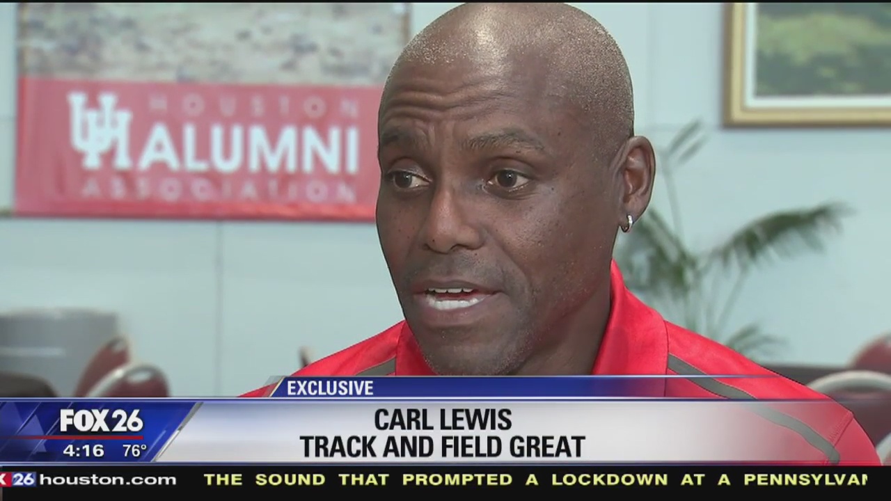 Carl Lewis donates medals to Smithsonian Institution