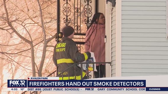 Chicago firefighters hand out smoke detectors after blaze kills 81-year-old woman