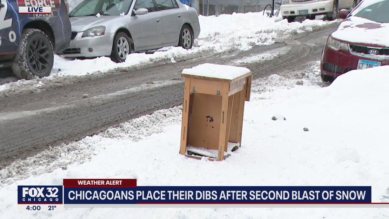 Chicagoans place their 'dibs' after 2nd blast of snow