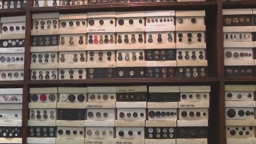 Creating wearable art with buttons