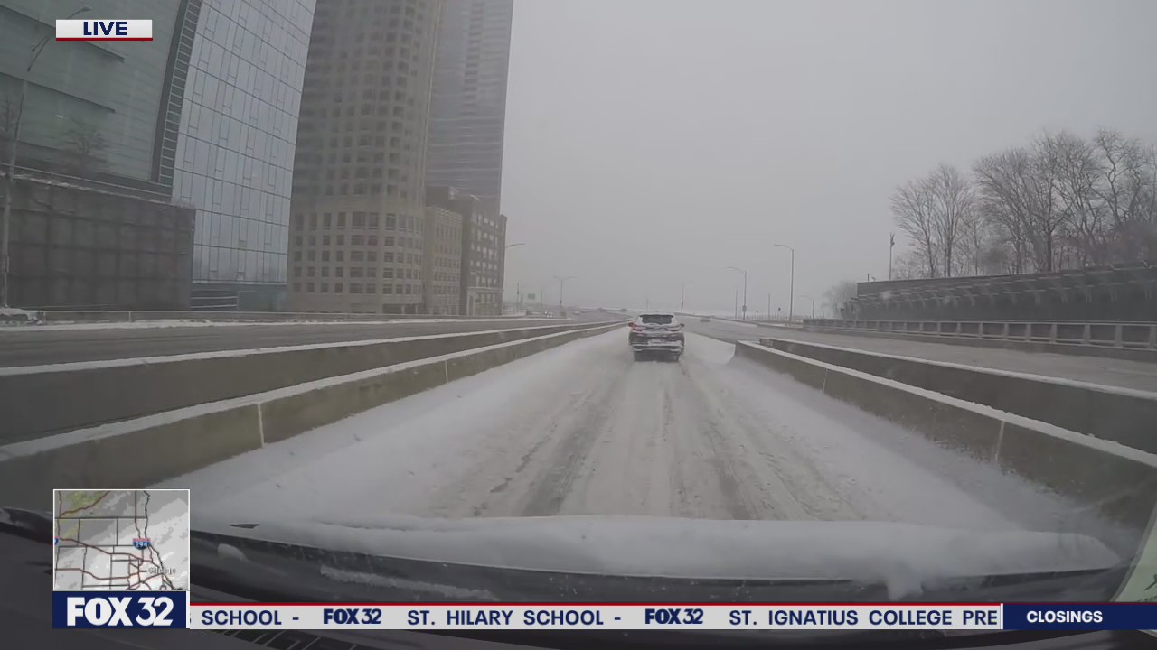 Snow storm continues to lay it on Chicago roads