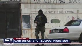 Gary police officer shot, suspect in custody