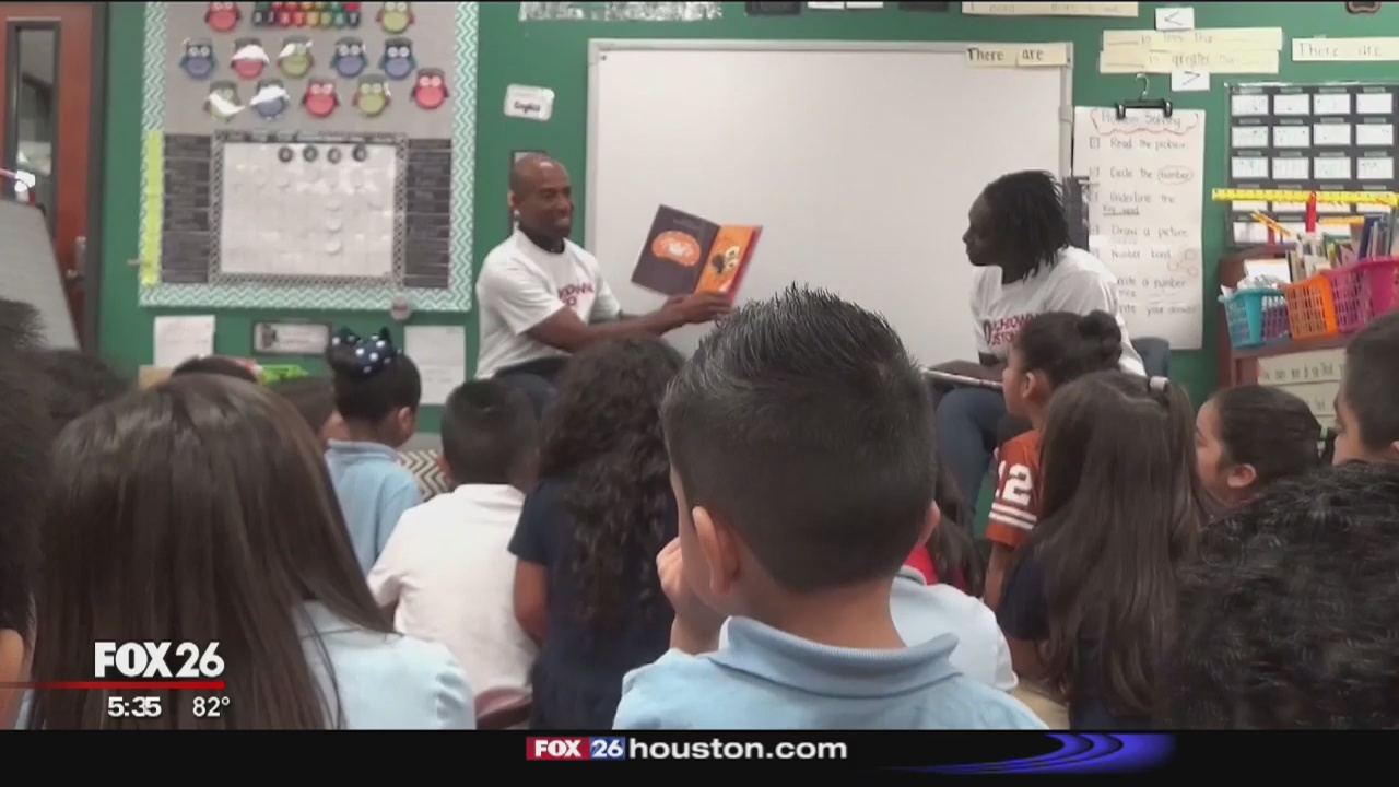 Touchdown Tour 'Read On' program