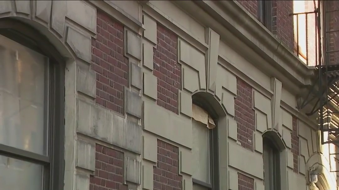 Landlord racks up nearly 700 city violations