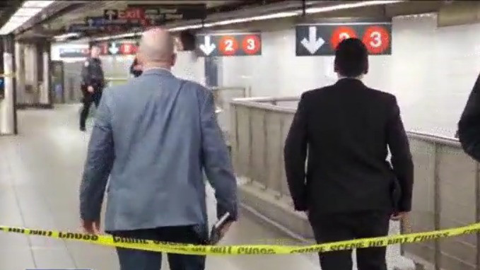 Boyfriend charged with shoving woman onto NYC subway tracks