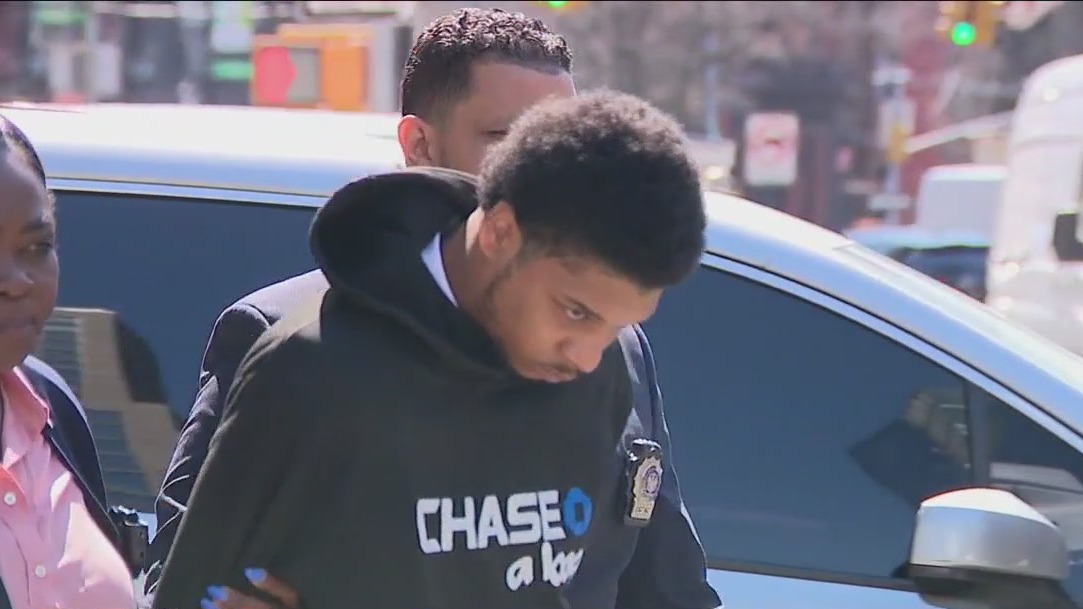 Man turns himself in for stabbing death of twin