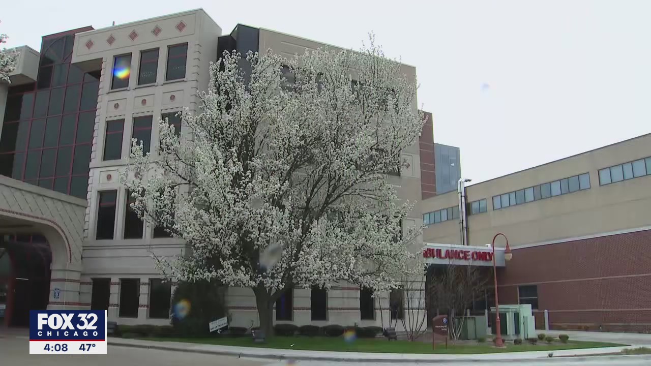 Evergreen Park pharmacy accused of opioid violations