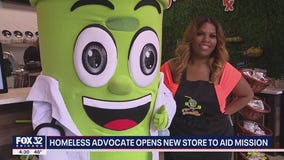Homeless advocate opens South Loop smoothie cafe to aid mission