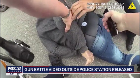 VIDEO: Bodycam footage shows shootout between Chicago cops, carjacking suspect outside police station in 2020