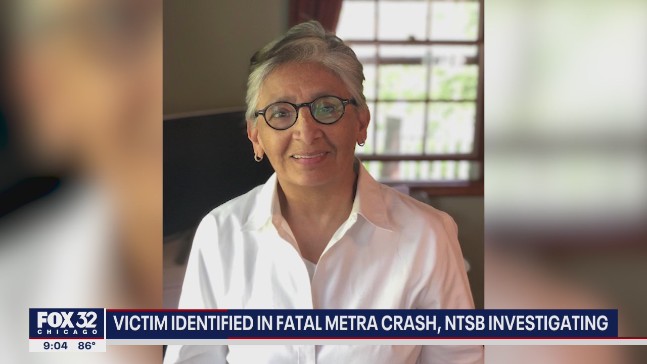Victim identified in fatal Chicago area Metra crash