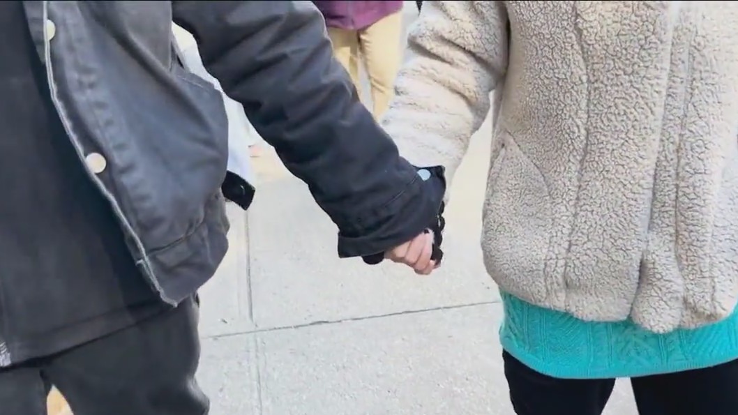 Finding love on the spectrum