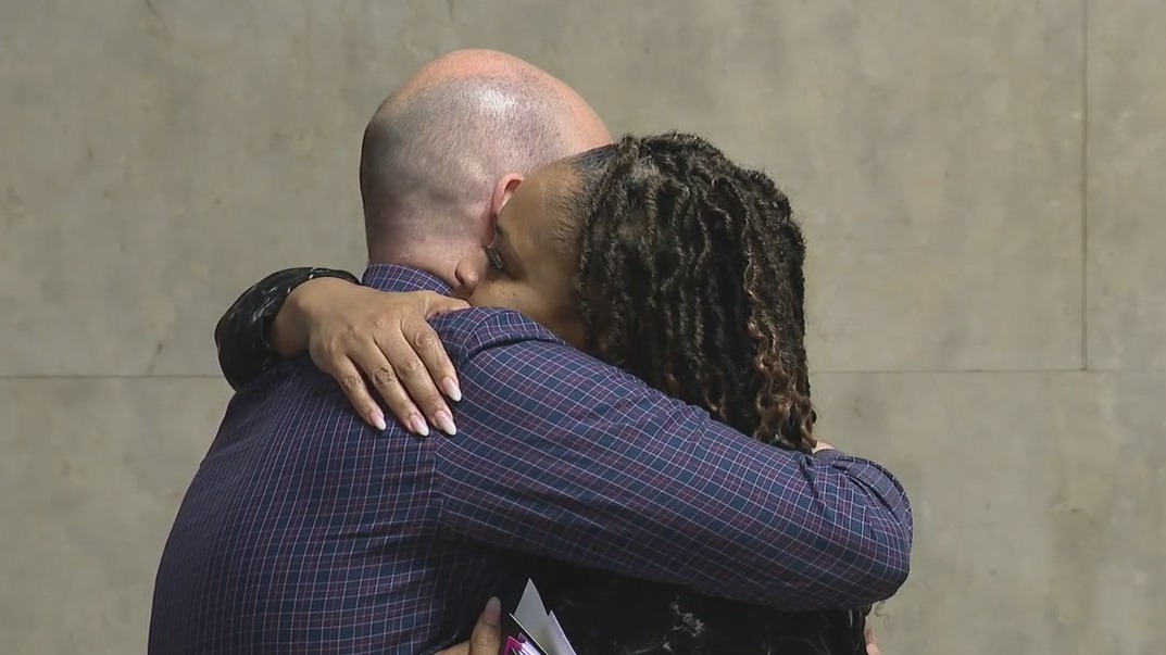 Mother of Dakotah Earley meets Good Samaritan who came to her son's aid