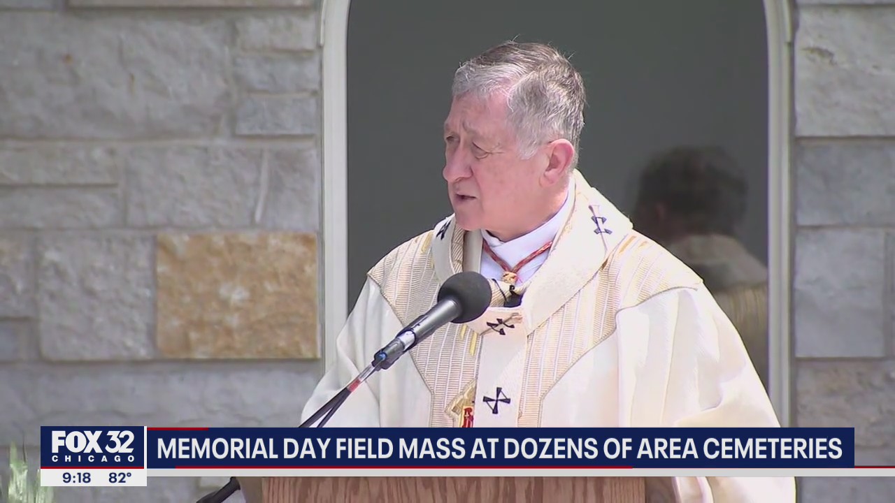Worshippers gather at Chicago area cemeteries on Memorial Day