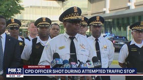Chicago police officer shot while attempting traffic stop