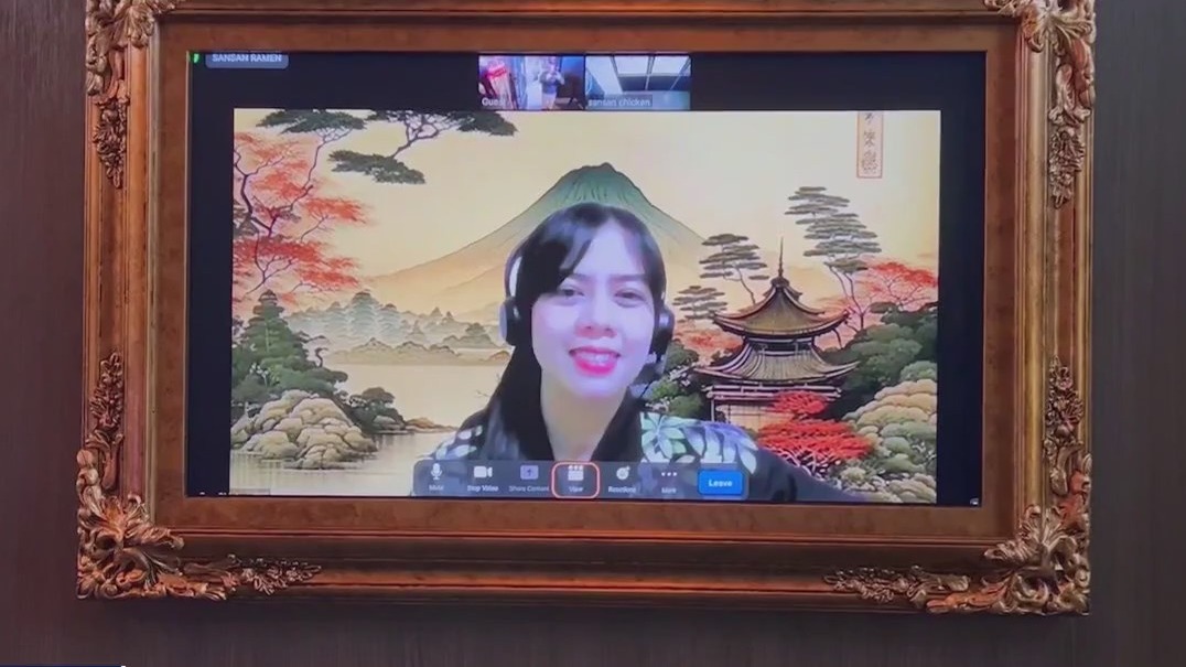 NYC restaurants using remote hosts to seat guests