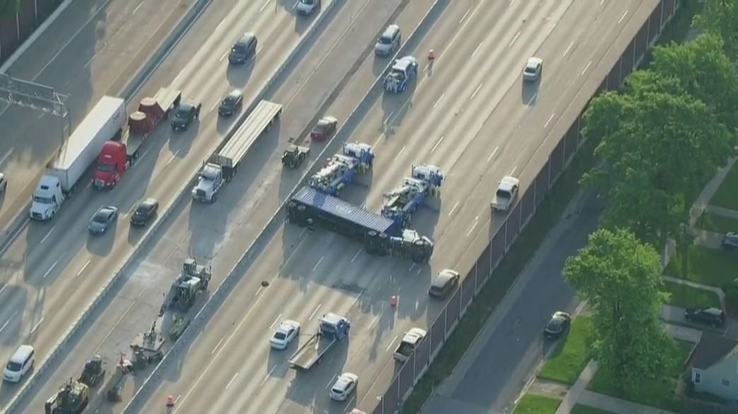 Overturned semi blocks traffic on I-80/94 in NW Indiana