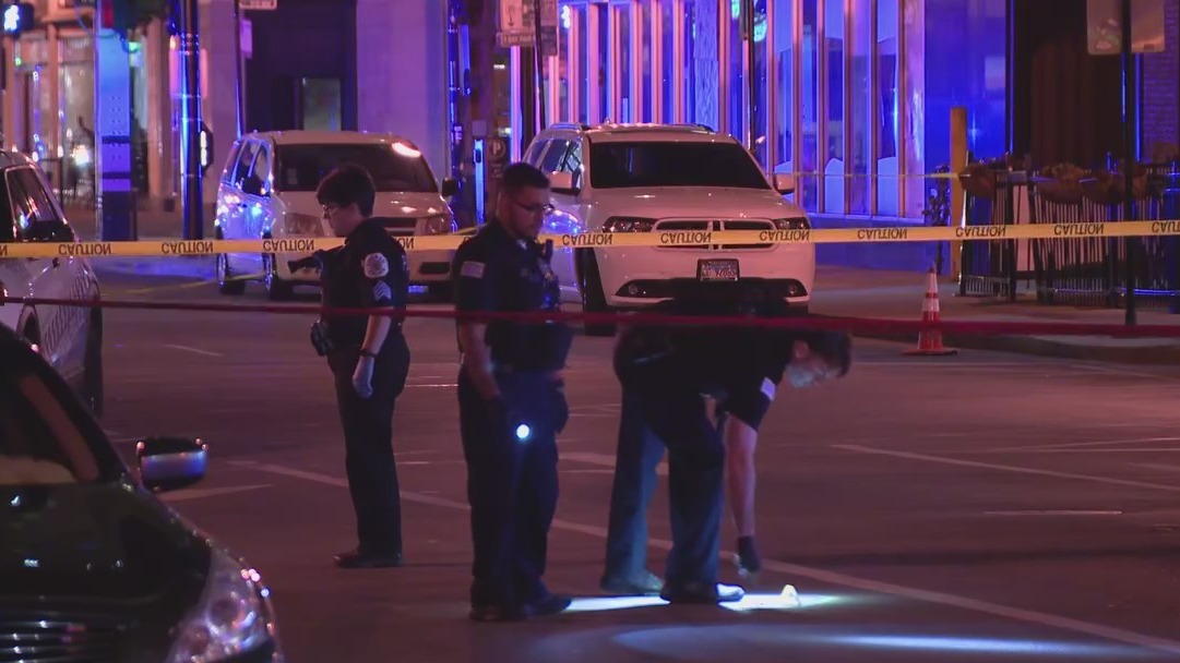 2 killed, 3 wounded in Loop mass shooting