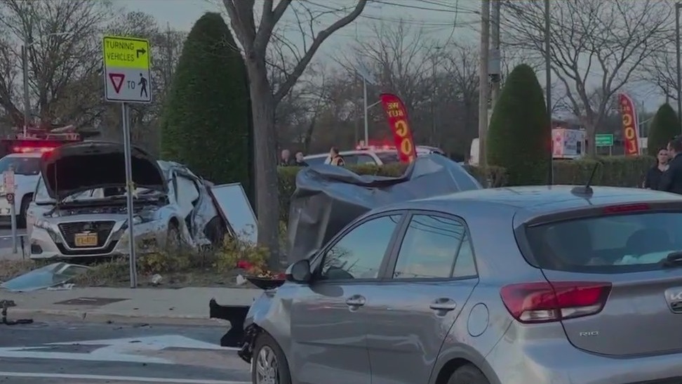 Deadly crash on Long Island