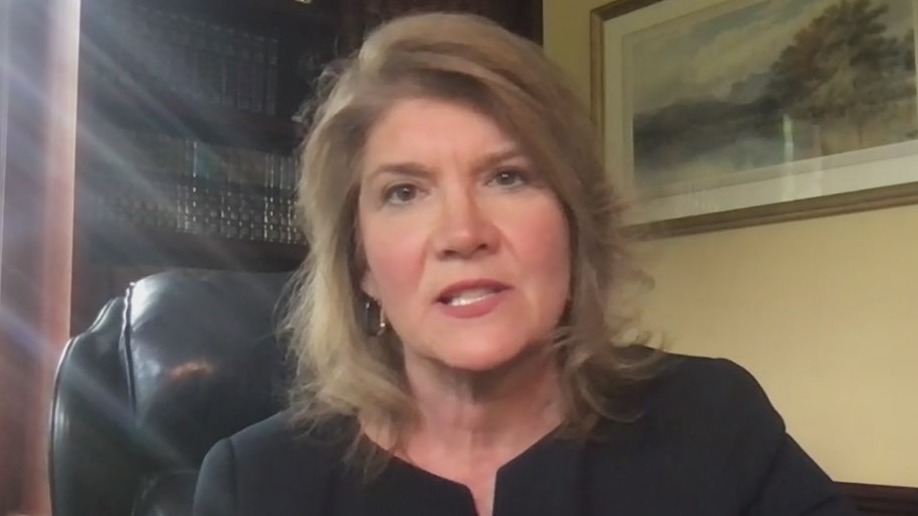 Duckworth opponent Kathy Salvi calls for cutting off Ukraine aid