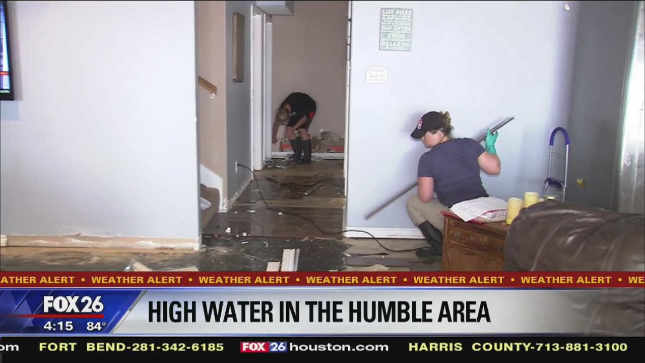 Residents rescued along flooded Lake Houston