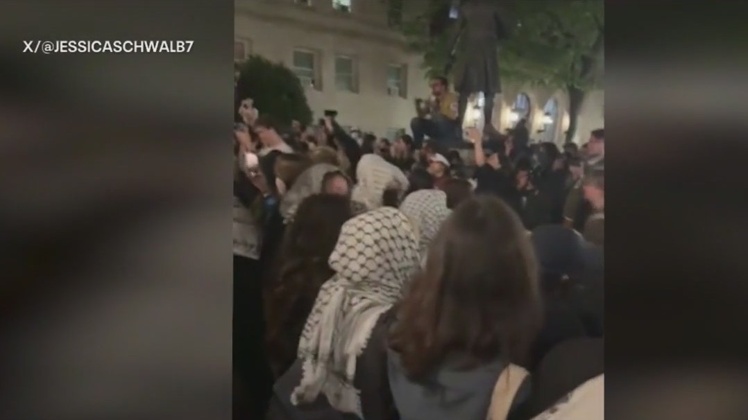 Students witness takeover of academic building