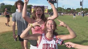 Crowds rock opening night of Lollapalooza