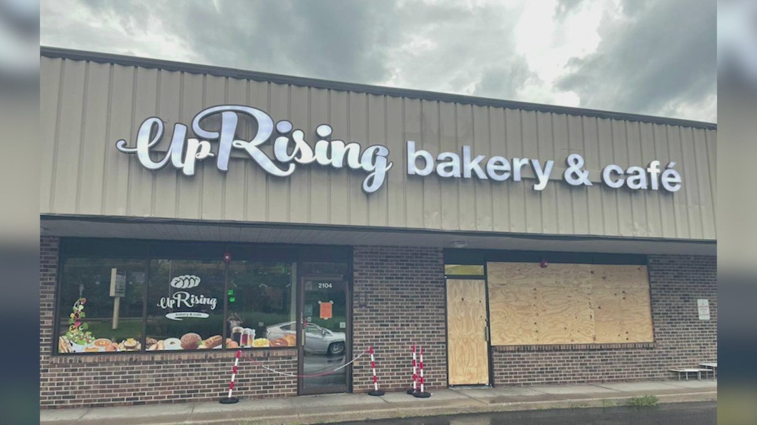 Suburban bakery allowed to move forward with drag brunch after meeting with village officials