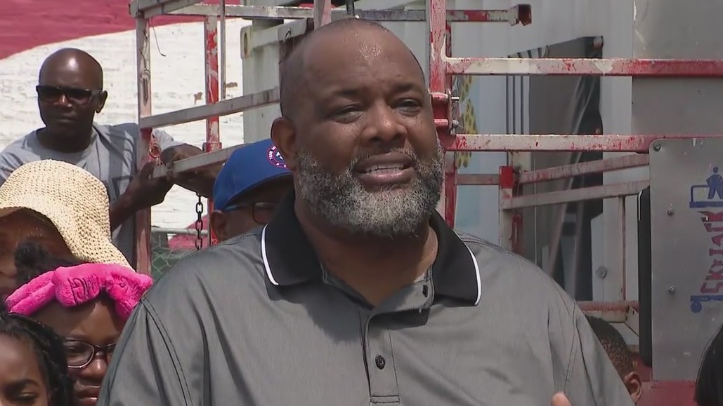 Demolition begins for new South Side Chicago community center