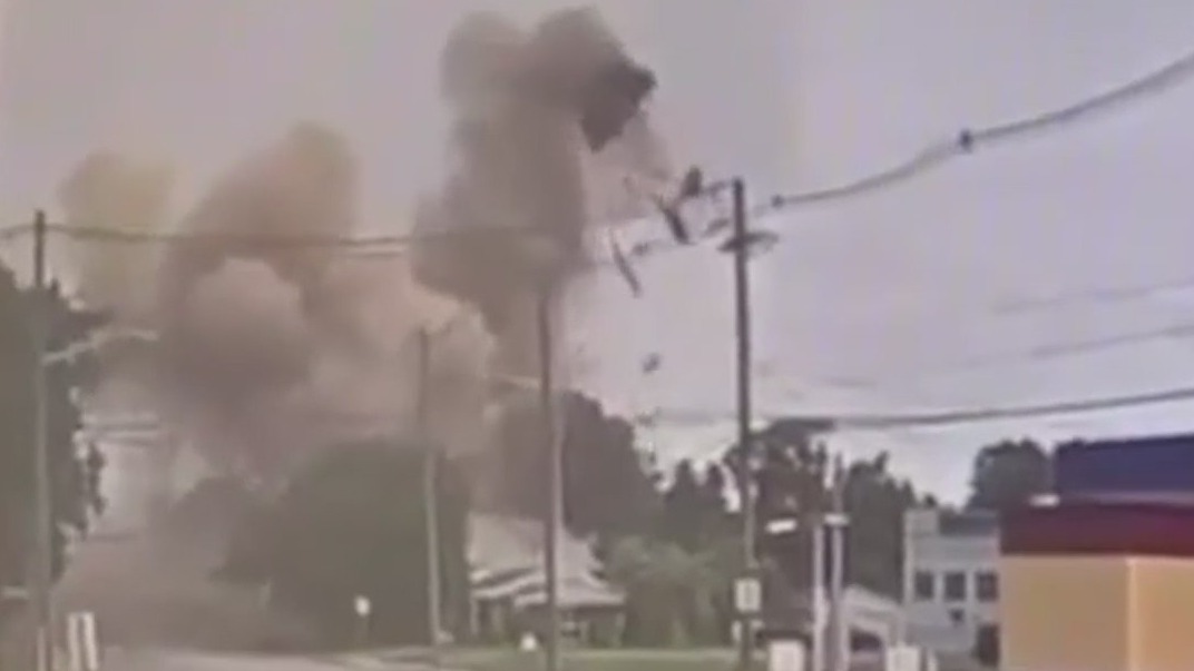 Indiana explosion kills three people, destroys 39 homes | FOX 32 Chicago