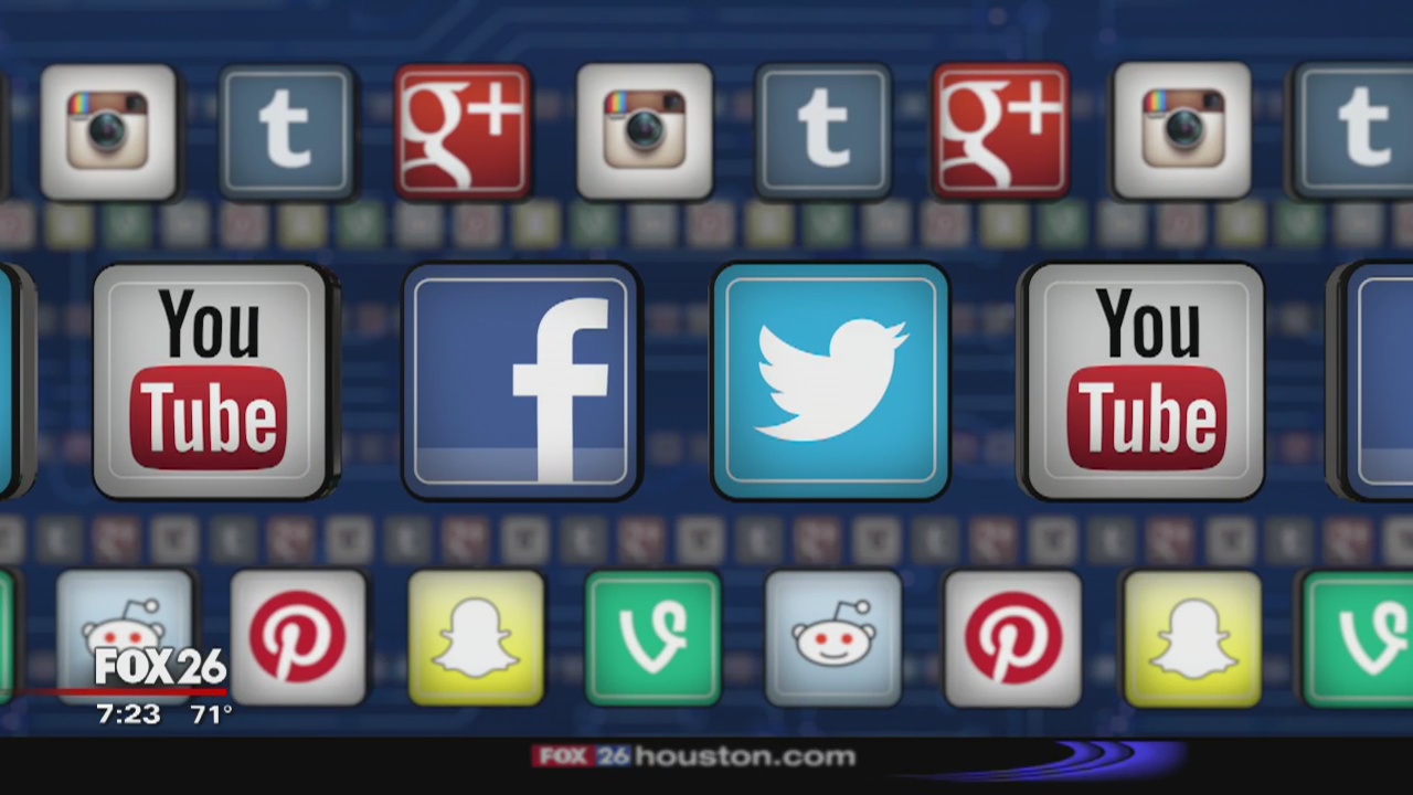 What's Your Point ? ept. 17, 2017 - Social comments