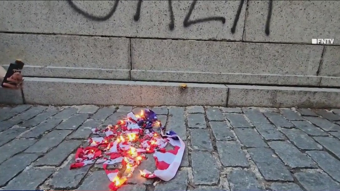 Pro-Palestine protesters try to disrupt Met Gala