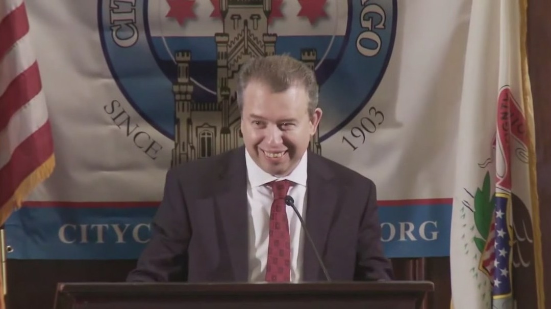 City Club of Chicago honors CPS CEO Pedro Martinez